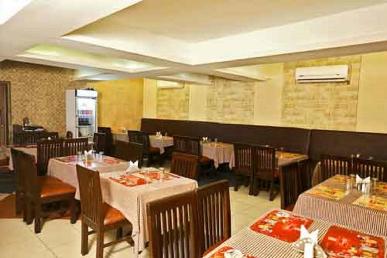 Oyo 14933 Rpr Residency Hotel เชนไน ภายนอก รูปภาพ