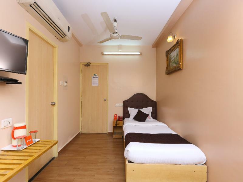 Oyo 14933 Rpr Residency Hotel เชนไน ภายนอก รูปภาพ
